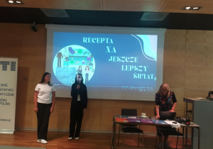 Prezentacja koncepcji gry przez Alicję i Magdalenę