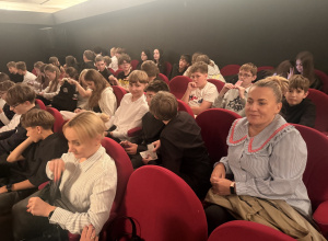„Zemsta” Aleksandra Fredry - lekcja literatury na teatralnej scenie