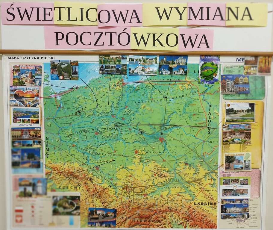 Mapa Polski z naklejonymi widokówkami