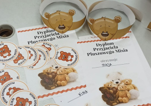 Prezentacja medali i dyplomów.