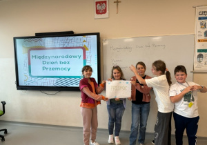 Międzynarodowy Dzień bez Przemocy 9