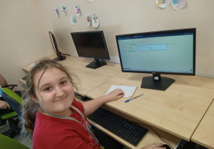 Uczniowie klas 4 uczestniczący w konkursie „Ile wiesz o pieniądzach”