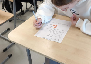 Uczniowie klas 7 uczestniczący w konkursie „Ile wiesz o pieniądzach”