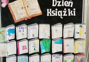 Wystawa prac plastycznych wykonanych przez uczestników zajęć