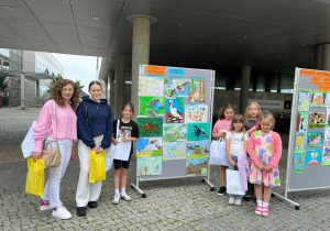 Wszyscy laureaci konkursów III Gminnego Eko pikniku w Kleszczowie.