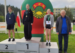 Dziewczęta na podium