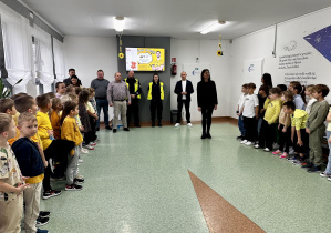 Pani Dyrektor wita uczniów i naszych gości