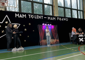 uczeń Maxim, uczestnik programu prezentujący talent – prawo do nauki