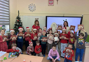 Klasa 1b w świątecznym nastroju