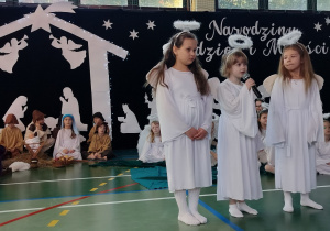 aniołki kończą historię narodzin Mesjasza