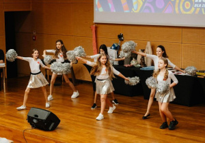 występ uczennic klasy 4a