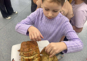 Zajęcia kulinarne- degustacja chlebka bananowego.