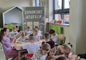 Wspólne prace w ramach projektu Aktywna świetlica.