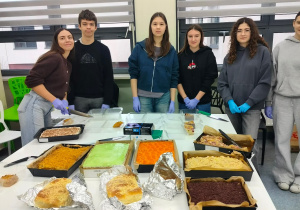 Przygotowywanie ciast na sprzedaż „akcja charytatywna”