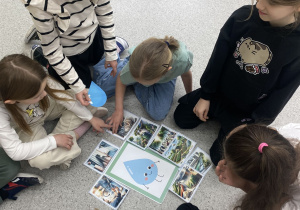 Świetliczaki segregują dobre i złe zachowania w odniesieniu do oszczędzania wody