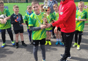 Kapitan drużyny z pucharem