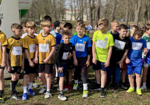 Uczeń na starcie biegu na 800m chłopców