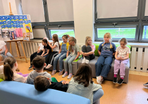 Uczniowie klasy 1 b podczas zajęć