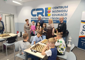 Wręczenie pucharów nagrodzonym