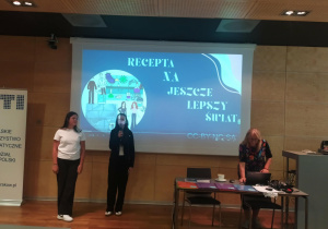 Prezentacja koncepcji gry przez Alicję i Magdalenę