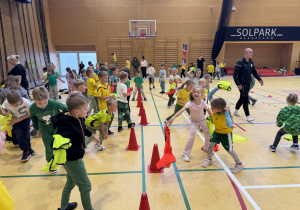 Sportowe zabawy ruchowe.
