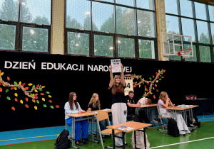 Uczniowie podczas występu