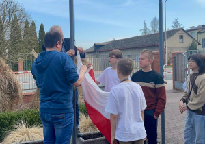 Chrzest Polski… czyli początki naszej państwowości – zawieszenie flagi